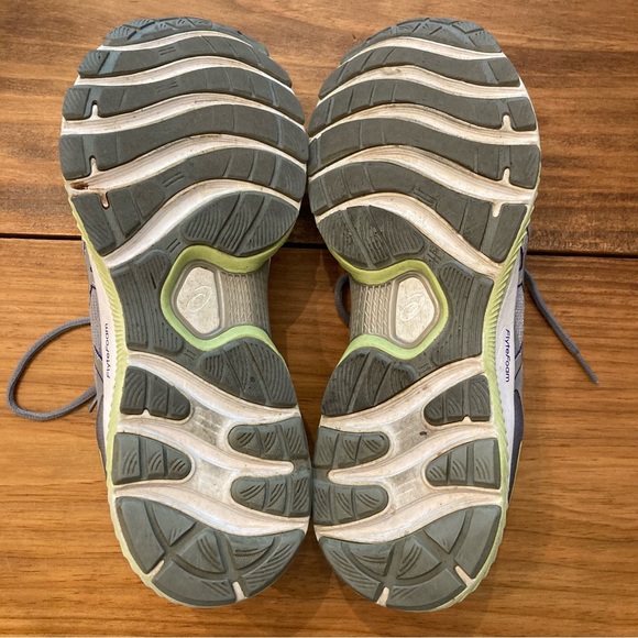 ASICS Gel-Nimbus 22 Running Shoes EUC - Picture 9 of 10